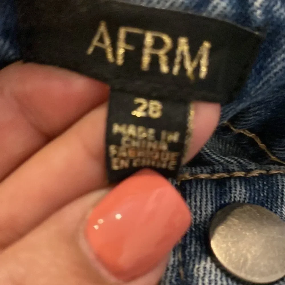 Afrm 28 Ripped Mom Casual Destroyed Festival Button Fly Jeans‍‍‍‍‍‍‍